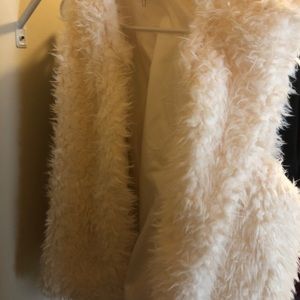 Fur vest